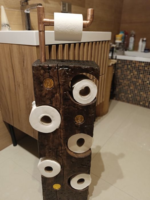 Stojak na papier toaletowy  loft DIY