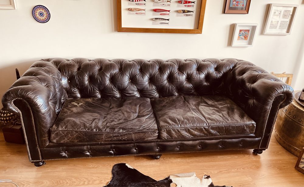 Sofa 3 lugares Area chesterfield