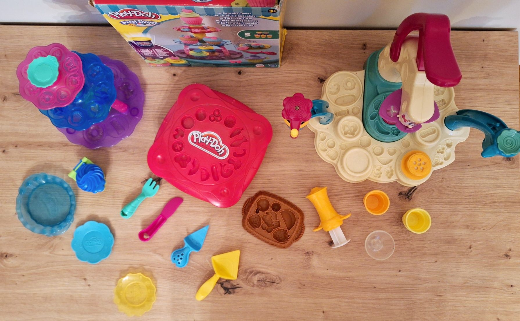 PLAY DOH - Lodziarnia i Cukiernia