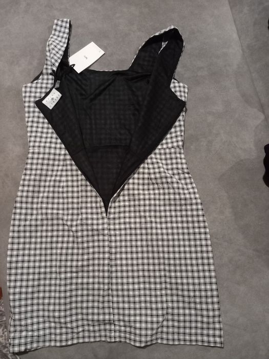 Новий сарафан з розрізом на нозі