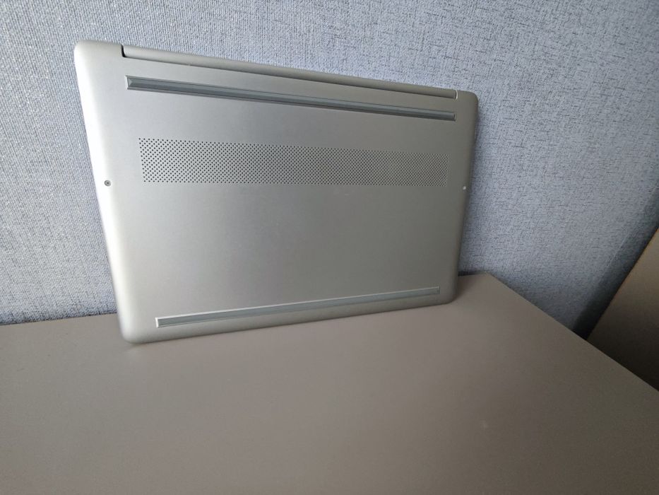 Ігровий ноутбук Hp 15s Ryzen 3 5300U 8/256gb Vega 6 4gb з коробкою