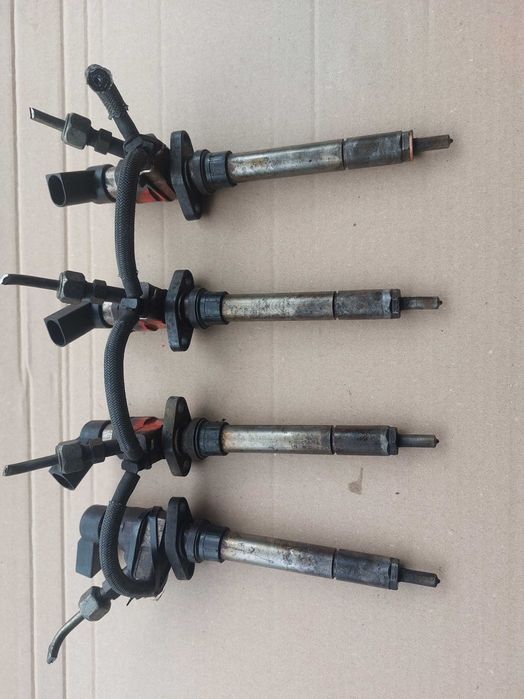 Wtryskiwacze kpl 4x Ford Mondeo mk4 S MAX Peugeot 2.0 TDCI 140km 580