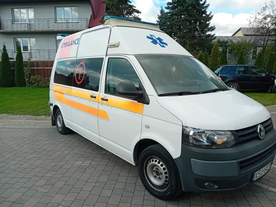 Vw transporter 4x4 karetka long długi 5 osób 2011r