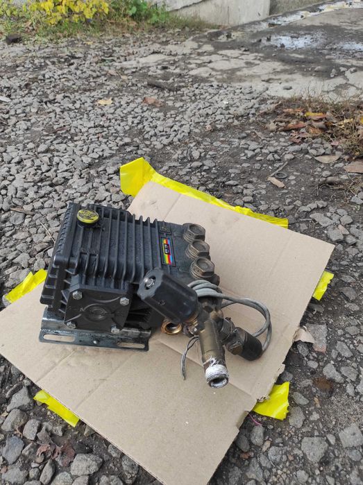 Насос високого тиску Interpump