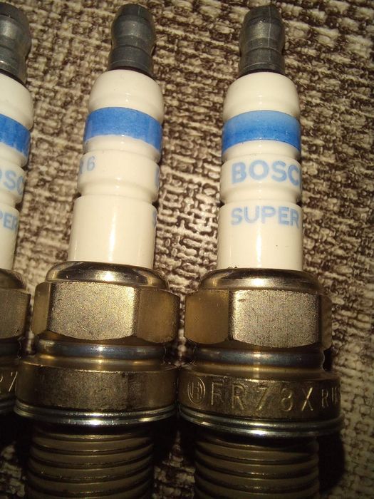 Свічки запалювання FR78 X super 4 Bosch ключ 16 мм