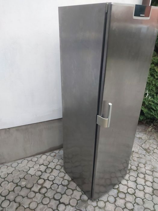 Морозильна камера Simens