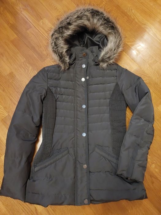 Брендовий новий пуховик на натуральному пуху і пір'ї  на розмір s-m