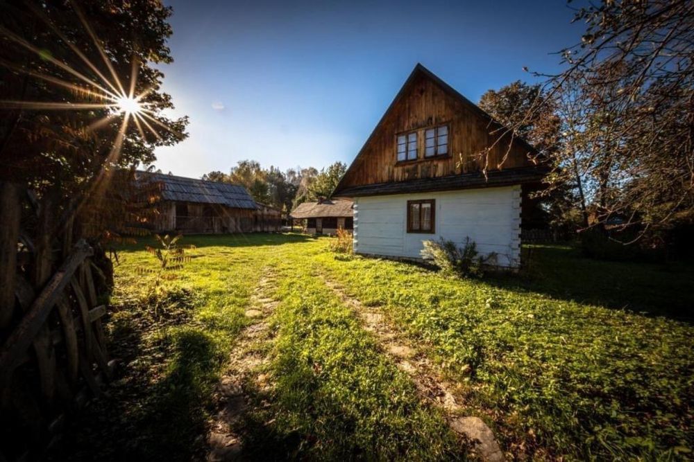 Zagroda Guciów SYLWESTER DOSTĘPNY- Noclegi- Sauna- Balia z jacuzzi