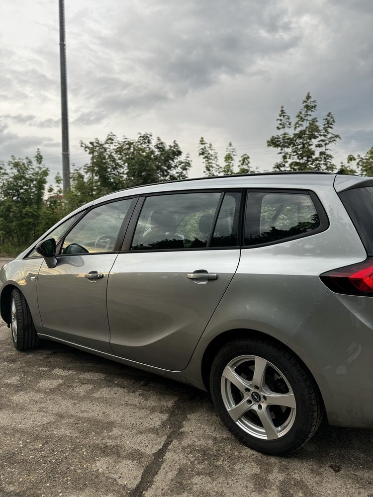 Sprzedam opel zafira C