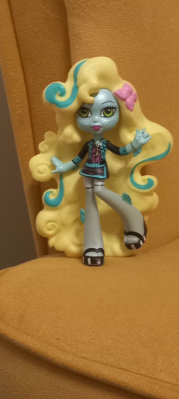 MONSTER HIGH winylowa figurka Lagoona