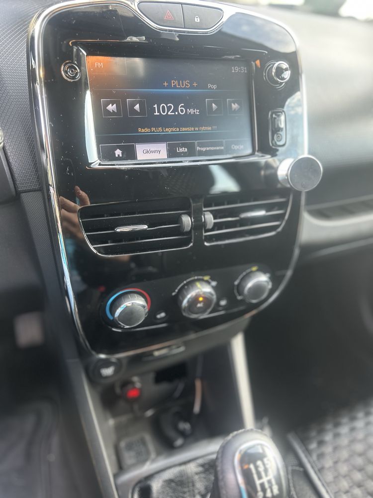 Renault clio 4 1.2 benzyna  2013 r