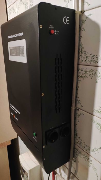 Резервне ДБЖ LogicPower LPY-W-PSW-3000VA+ з акумулятором