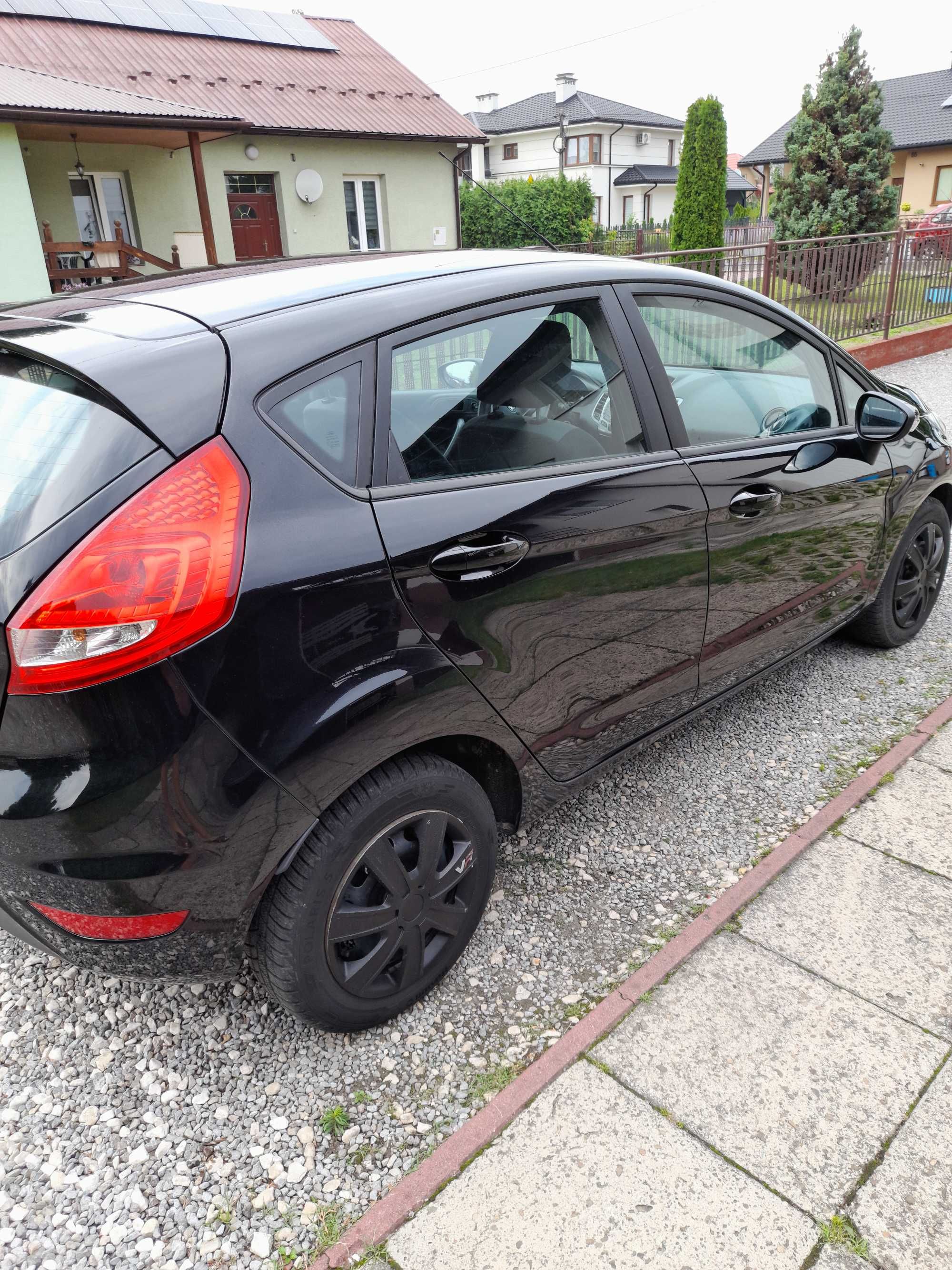 Sprzedam Ford Fiesta 1,25 benzyna,