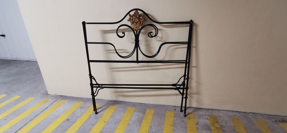 Cama de ferro - solteiro
