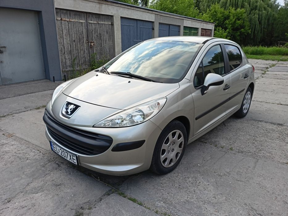 Peugeot 207  benzyna