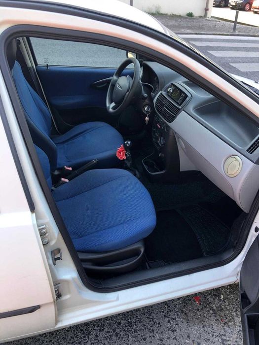 Fiat Punto 1.2 - Bom estado de conservação