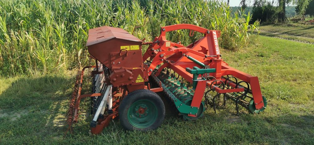 Agregat uprawowo siewny AGROMASZ + siewnik Poznaniak 3m