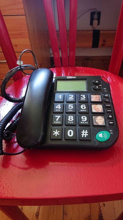 Telefon stacjonarny z dużymi przyciskami Maxcom