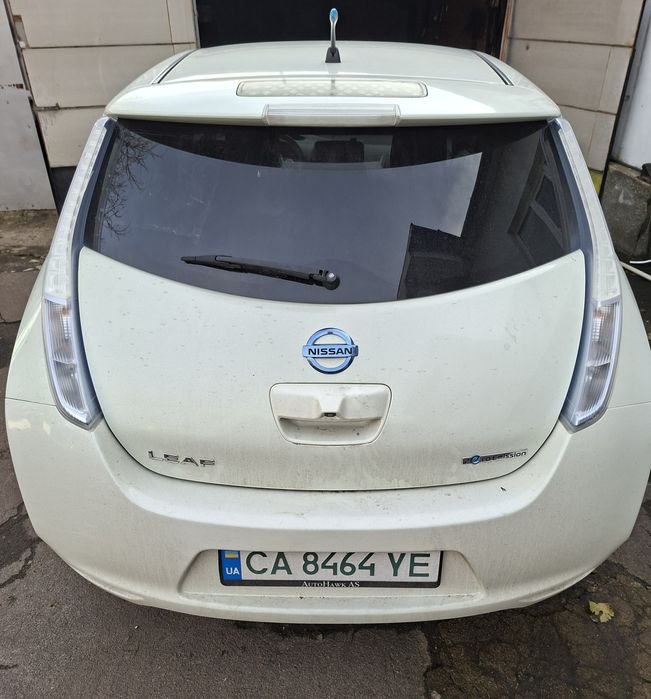 Nissan leaf zero emission