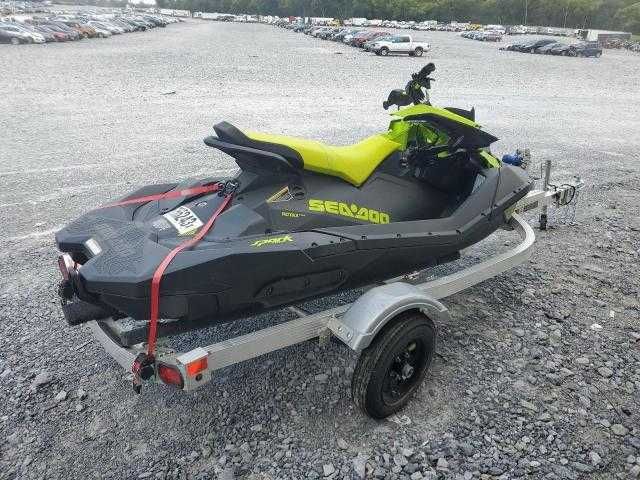 Skuter wodny Sea Doo Spark Trixx 3UP 2023 USZKODZONY