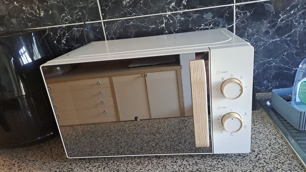 Microondas pouco uso 55€