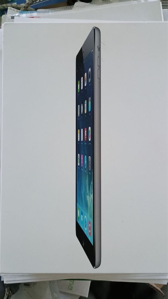 Apple Ipad Air   + Чехол в подарок