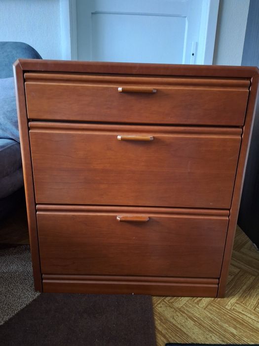 Szafka drewniana z szufladami