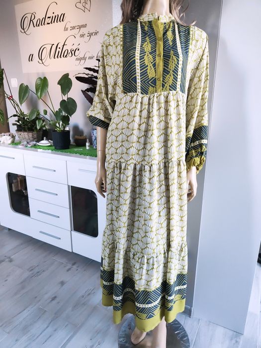 Sukienka Oversize Boho z Geometrycznym Wzorem – Styl, Luz i Kobiecość
