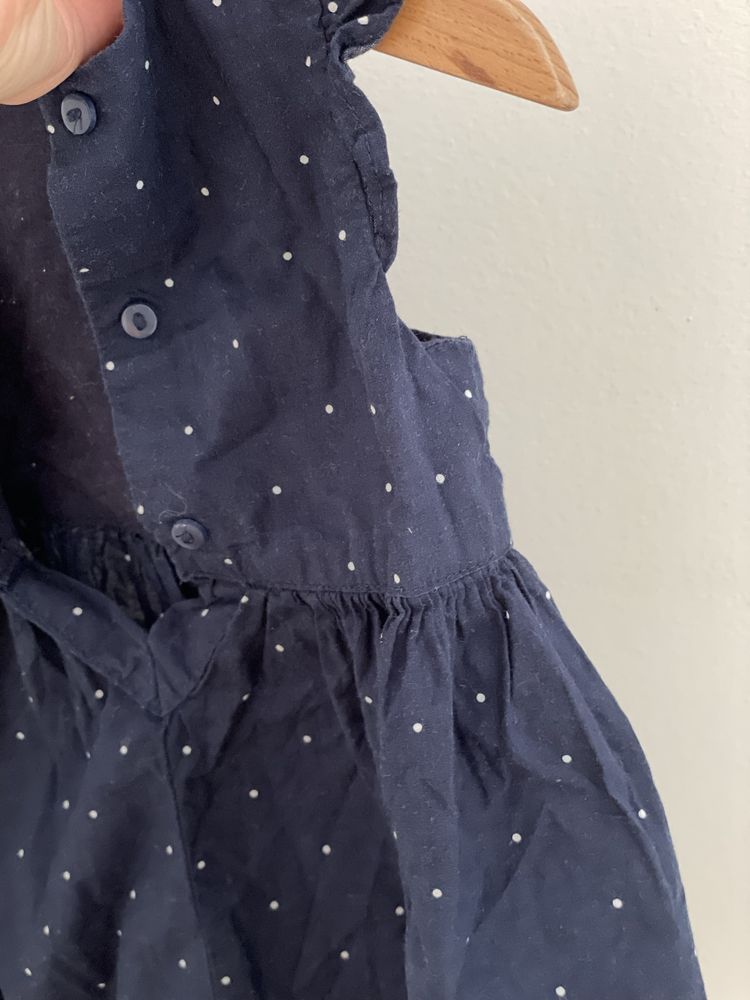 H&M granatowa sukienka w kropki falbanka + kapelusz haftowany 74