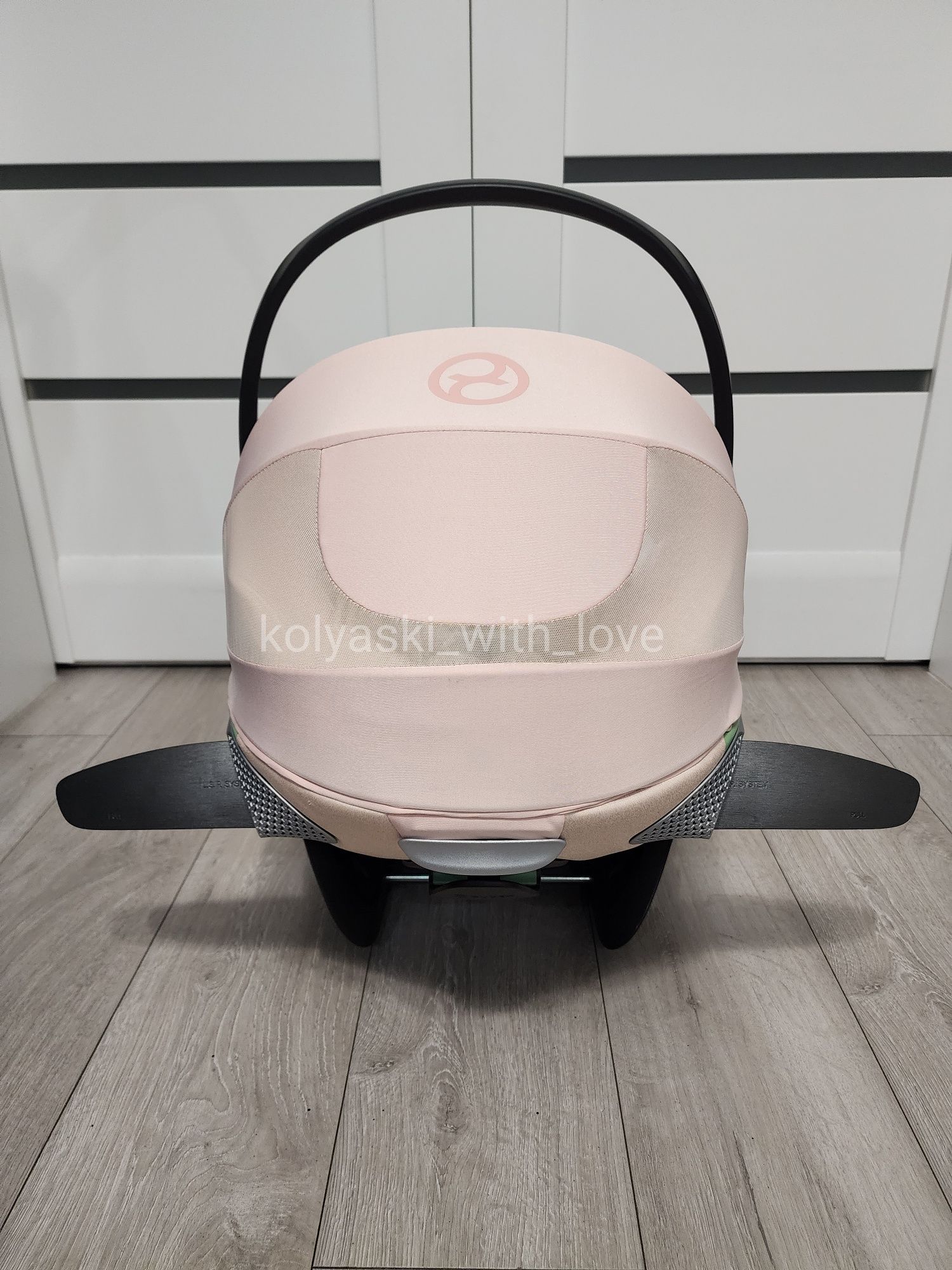 Розкладне автокрісло Cybex Cloud T plus i-size peach pink Сайбекс