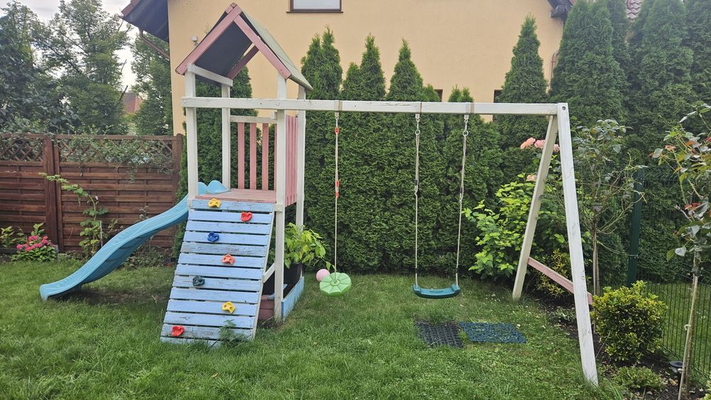 Plac zabaw ogrodowy