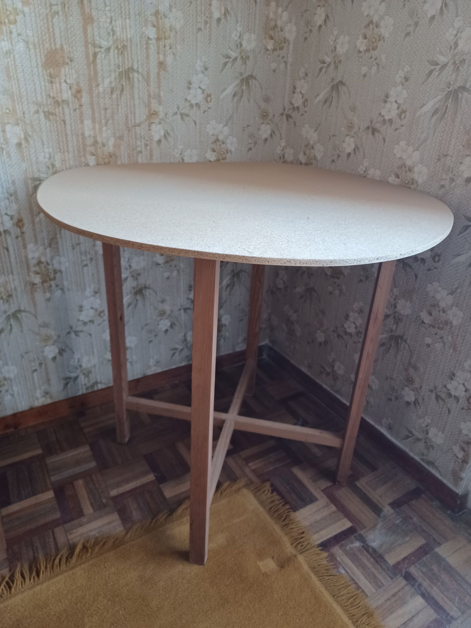 Mesa camilha com 80cm diâmetro