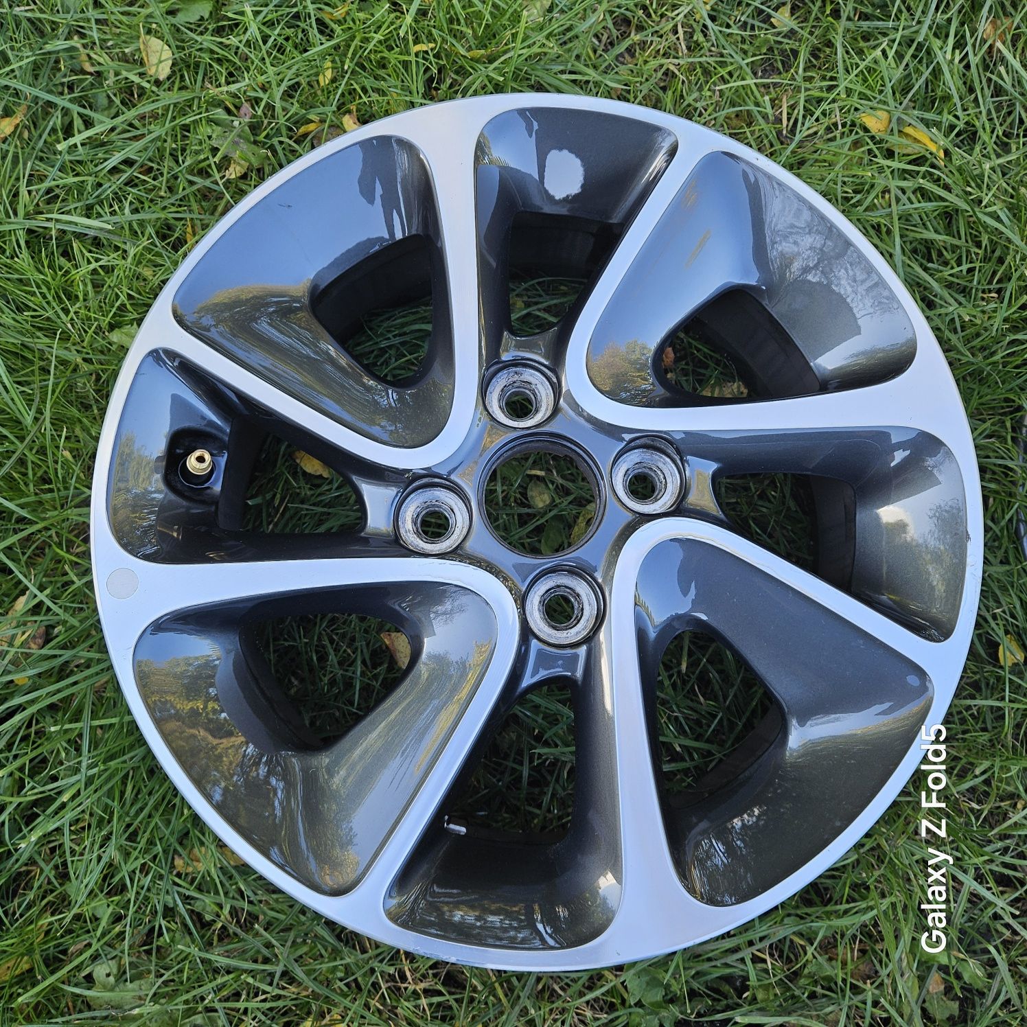 Alufelgi 14 Hyundai I10 I20 Getz Kia Picanto 4x100 TPMS ET47