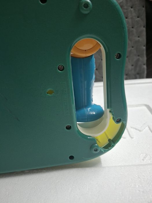 Продам іграшку б/у