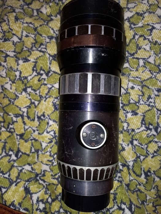 Об'єктив Таир 33