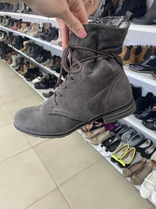 Черевики жіночі зимові.