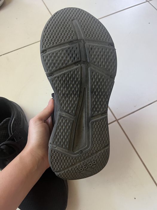 Adidas спортивные кроссовки, почти новые 27,5 си