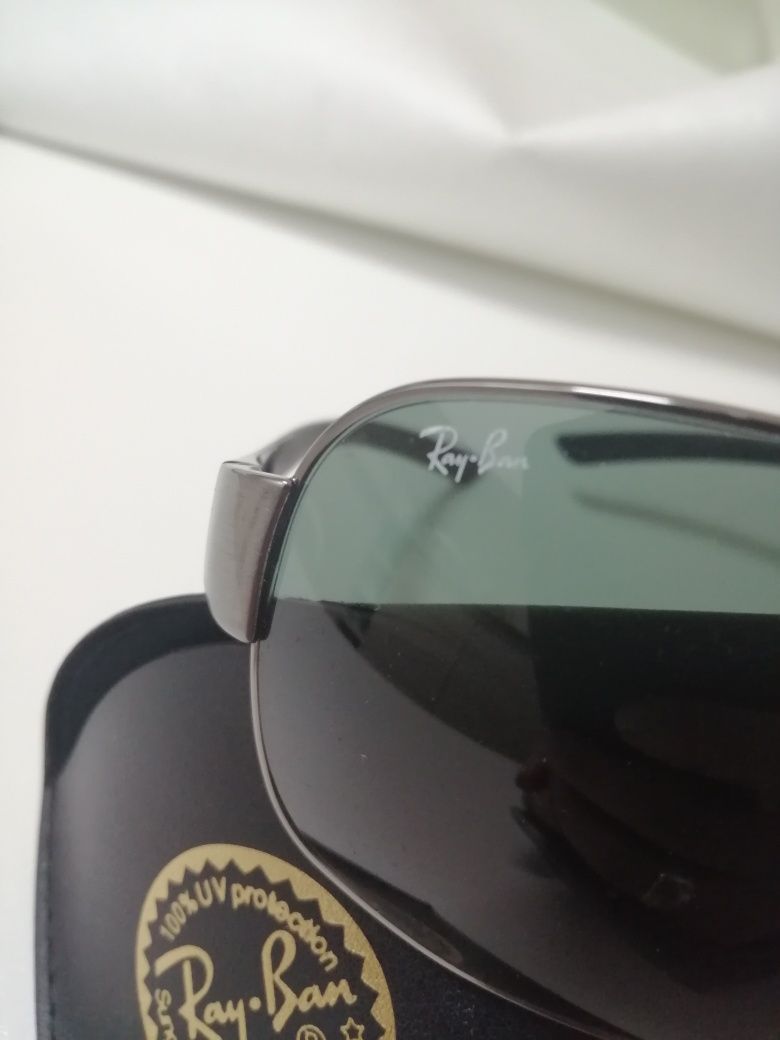 Óculos da marca Ray Ban