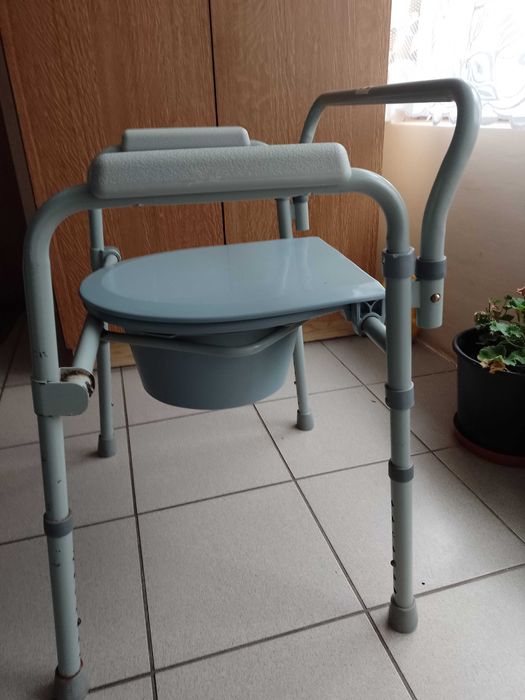 Krzesło toaletowe dla seniora