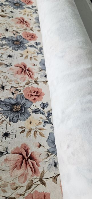 Sprzedam  2 metry  dzianiny dres