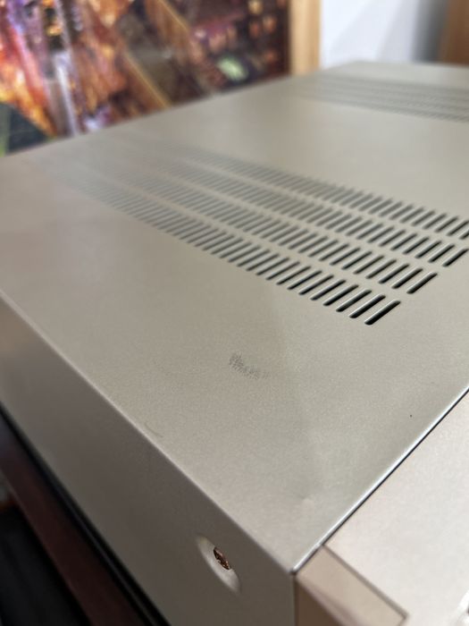 Amplificador Marantz PM 7200 Gold