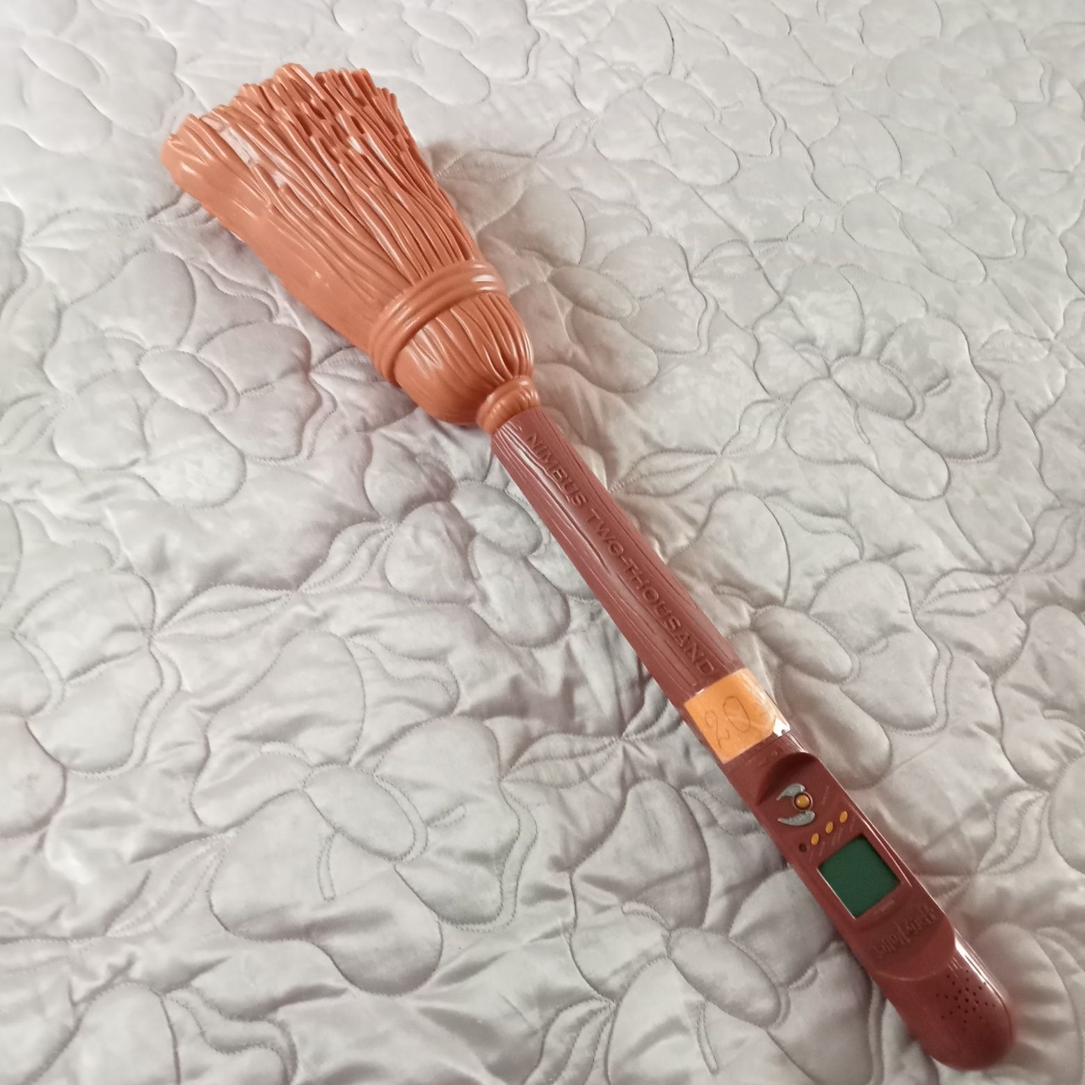Sprzedam miotłę Harrego Pottera Nimbus 2000