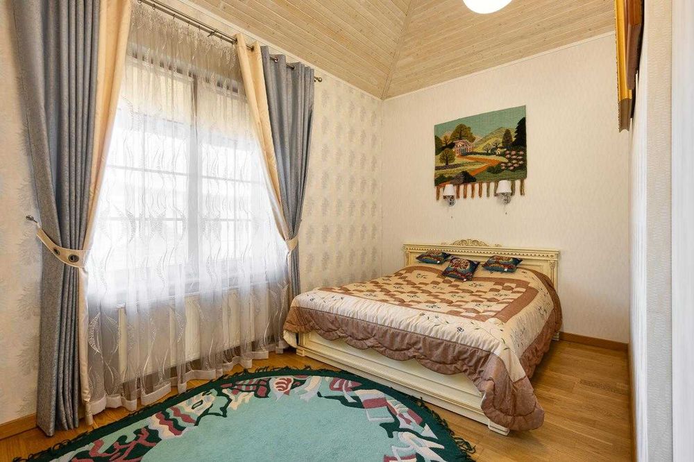 Готель / Авторський ремон / Кропивницька / Східниця