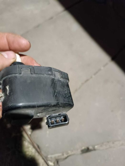 Електро коректор фари VW