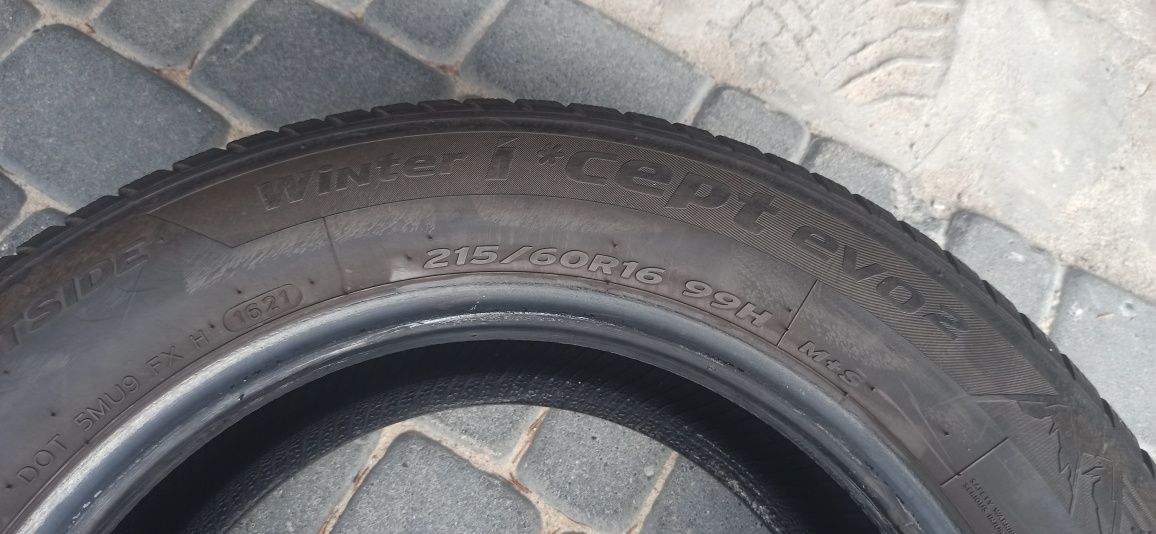 2 x Hankook Winter Icept Evo2 215/60 R16 99H 6,2 mm