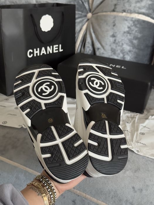 Белые кроссовки Chanel 37, 38 размер