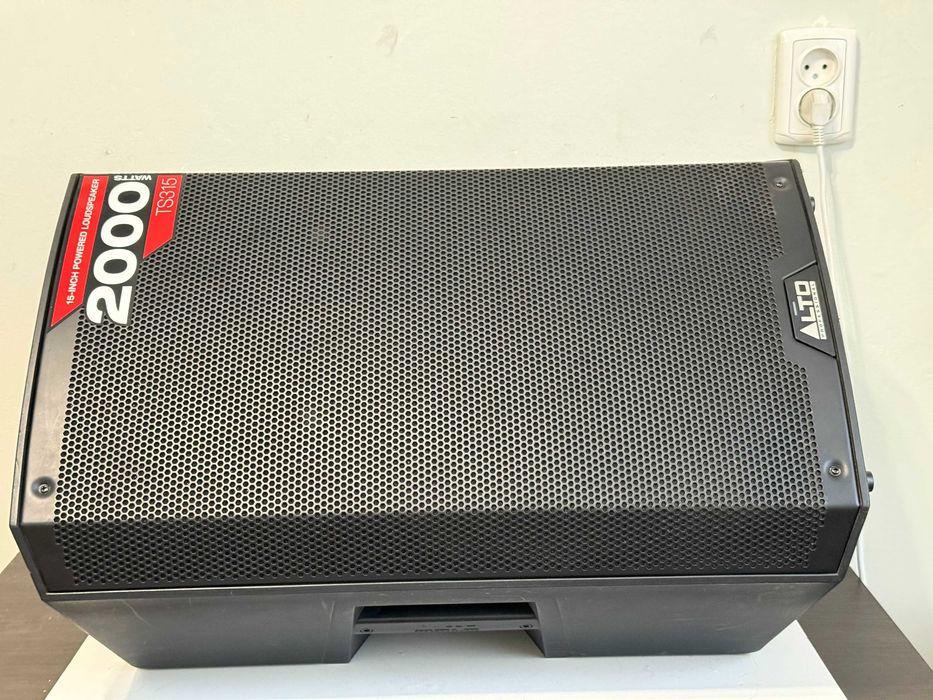 Alto Professional TS315 активна колонка,15 дюймів,2000 Вт
