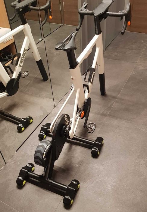 Rocker plate podstawa pod trenażer Zwift Ride Wahoo