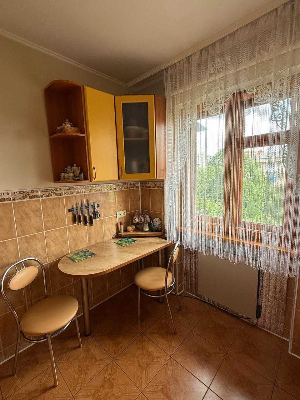 Продам свою 3-кімнатну квартиру у м. Дрогобич