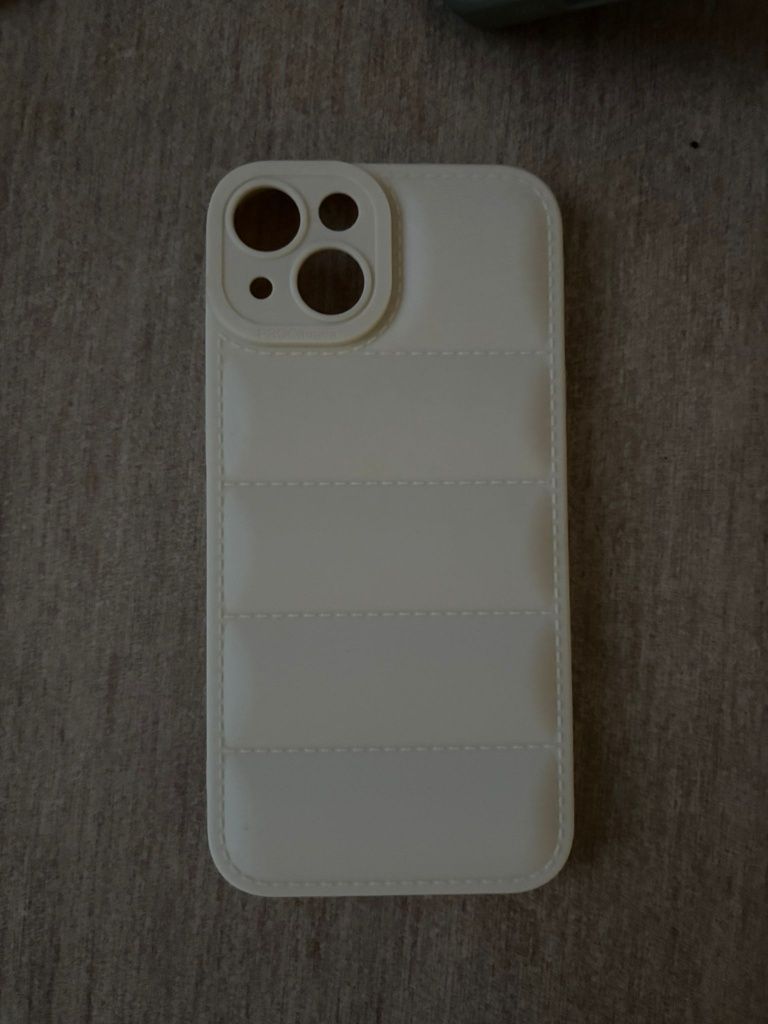 Pack de 3 capas Iphone 14/13 Novas - 10€
